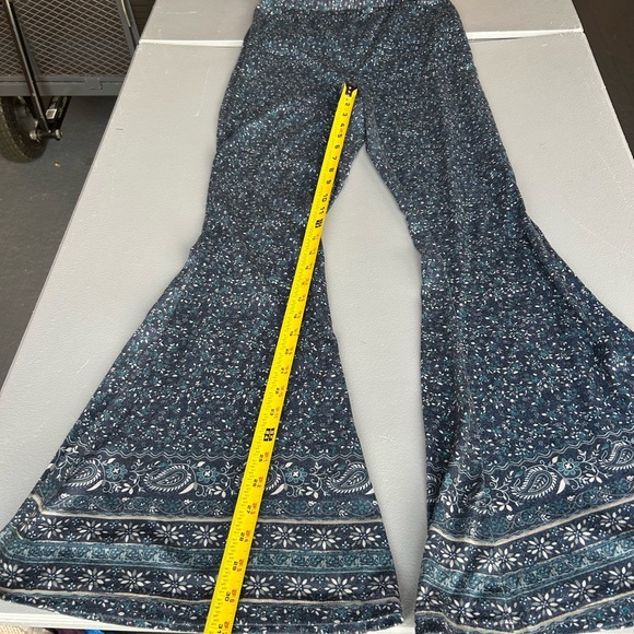 Natural Life Blue Floral Pants - Picture 3 of 9